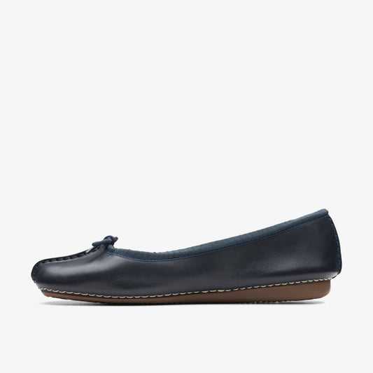 Freckle Ice Navy Leather | Clarks online - Women