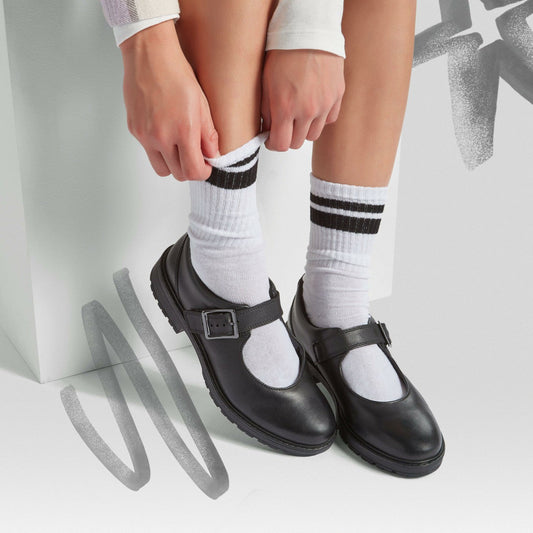 Loxham Walk Youth Black Leather | Clarks on Sale - Kids