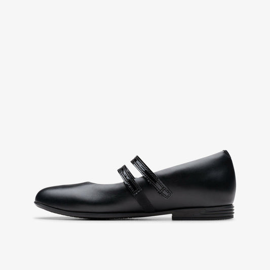 Finja Bar Older Black Leather | Clarks on Sale - Kids