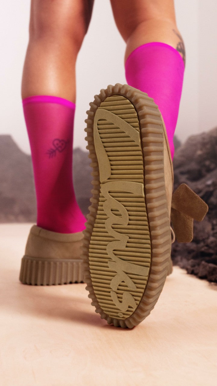 Torhill Bee Light Tan Nubuck | Clarks on Sale - Women