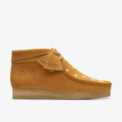 Wallabee Boot Tan Embroidery | Clarks online - Men
