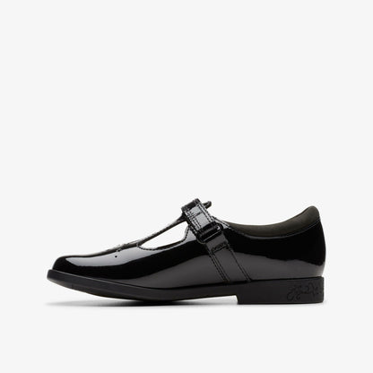 Lock Shine Kid Black Patent | Clarks online - Kids