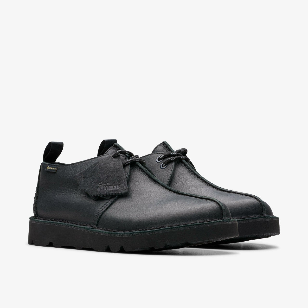 Desert Trek GORE-TEX Black Leather | Clarks online - Men