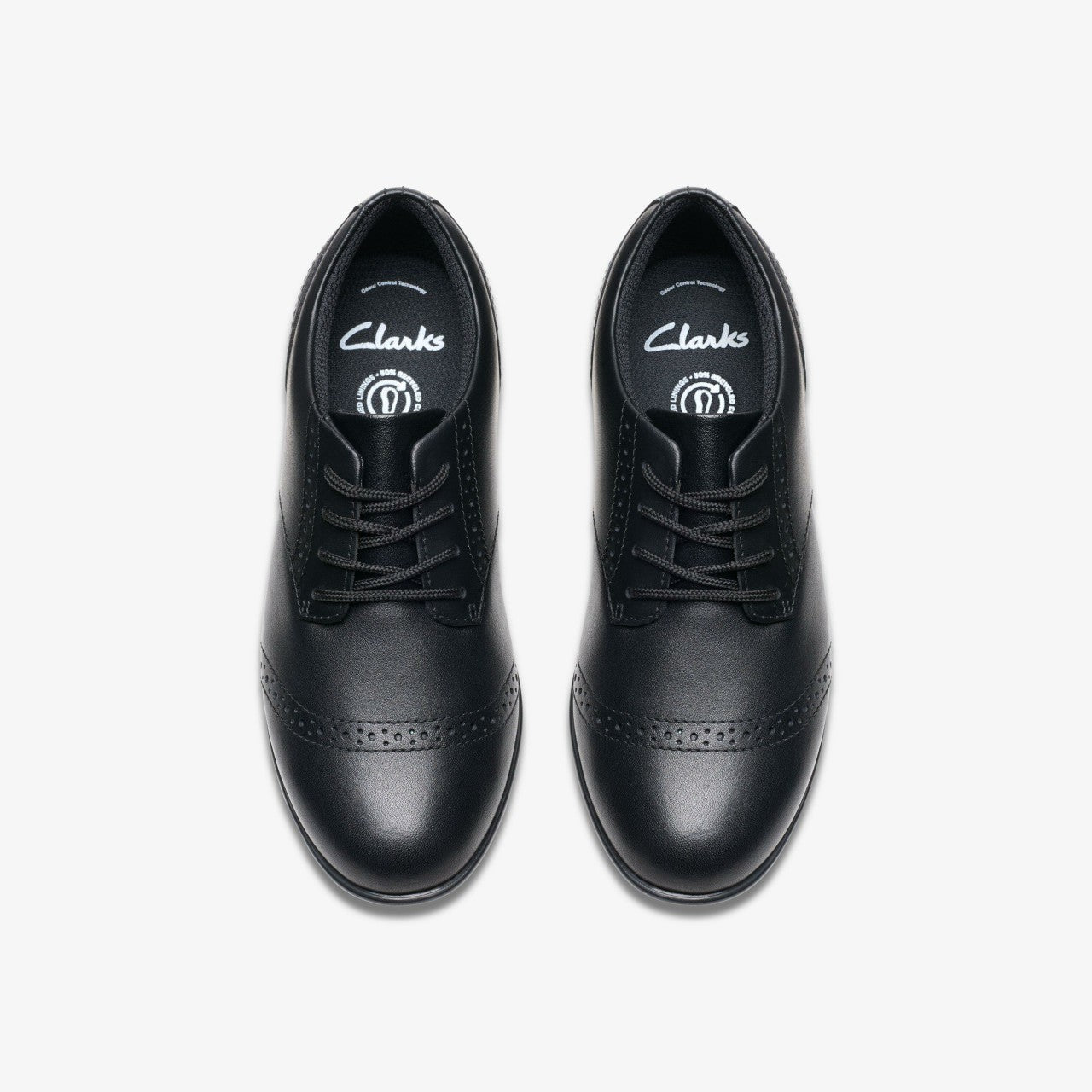 Finja Brogue Older Black Leather | Clarks discount - Kids