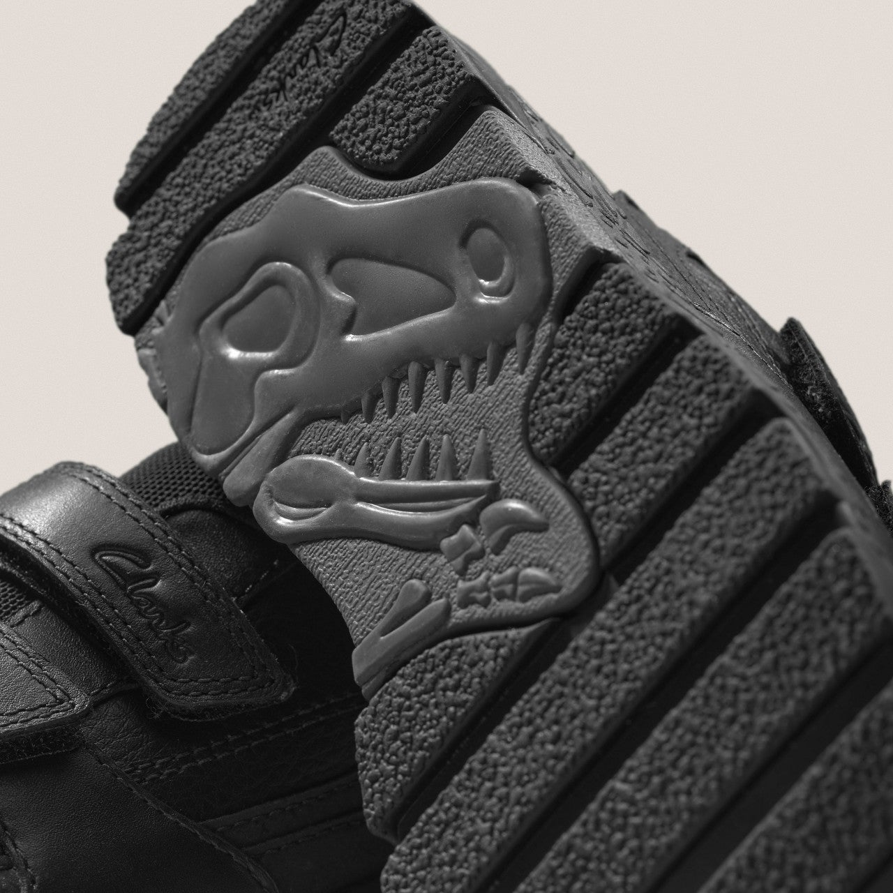 Steggy 2 Pace Kid Black Leather | Clarks outlet - Kids