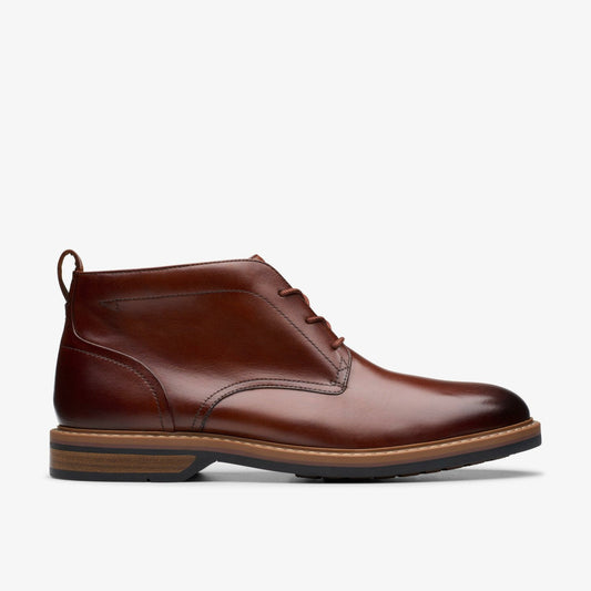 Aldwin Chukka Mid Tan Leather | Clarks discount - Men
