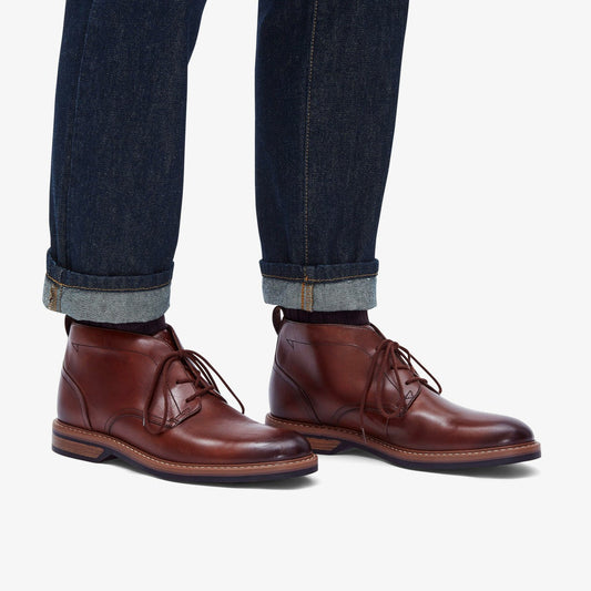 Aldwin Chukka Mid Tan Leather | Clarks discount - Men