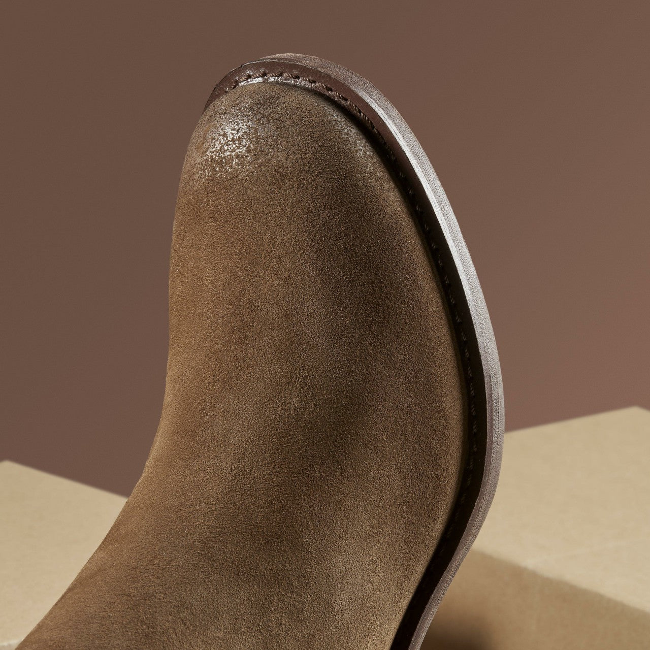 Chamberly Top Walnut Suede | Clarks outlet - Women
