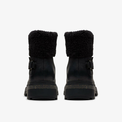 Hencroft Madi Waterproof Black Warmlined Leather | Clarks online - Women