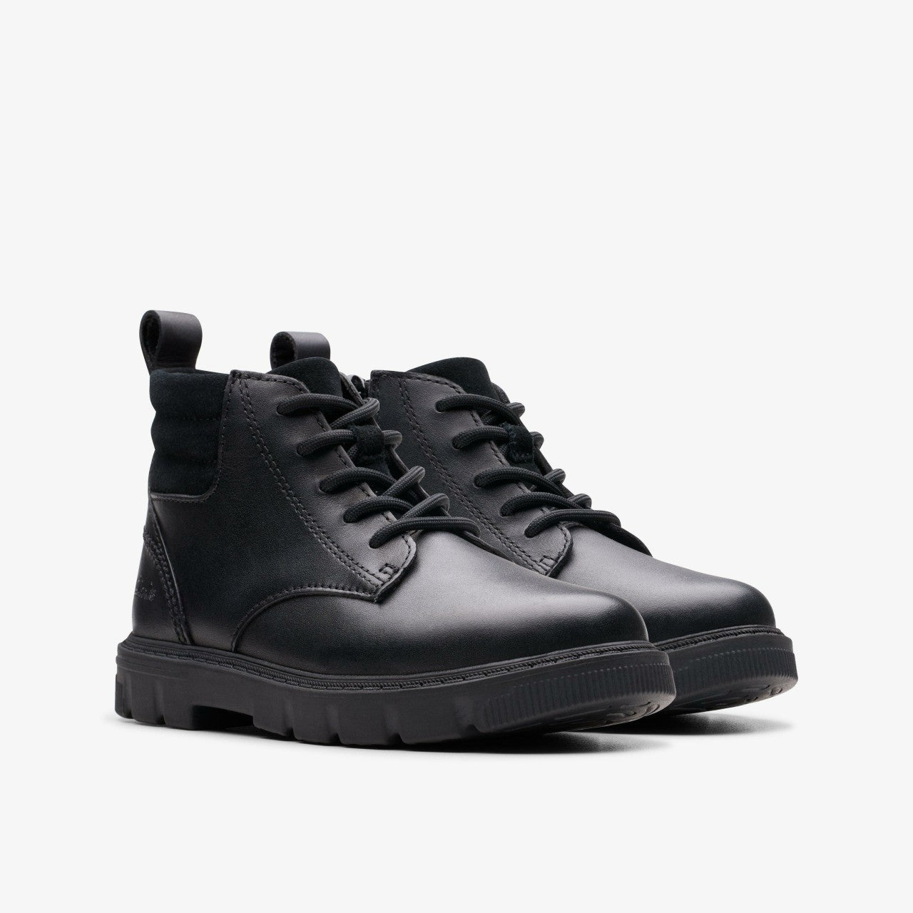 Lorcam Trail Kid Black Leather | Clarks on Sale - Kids