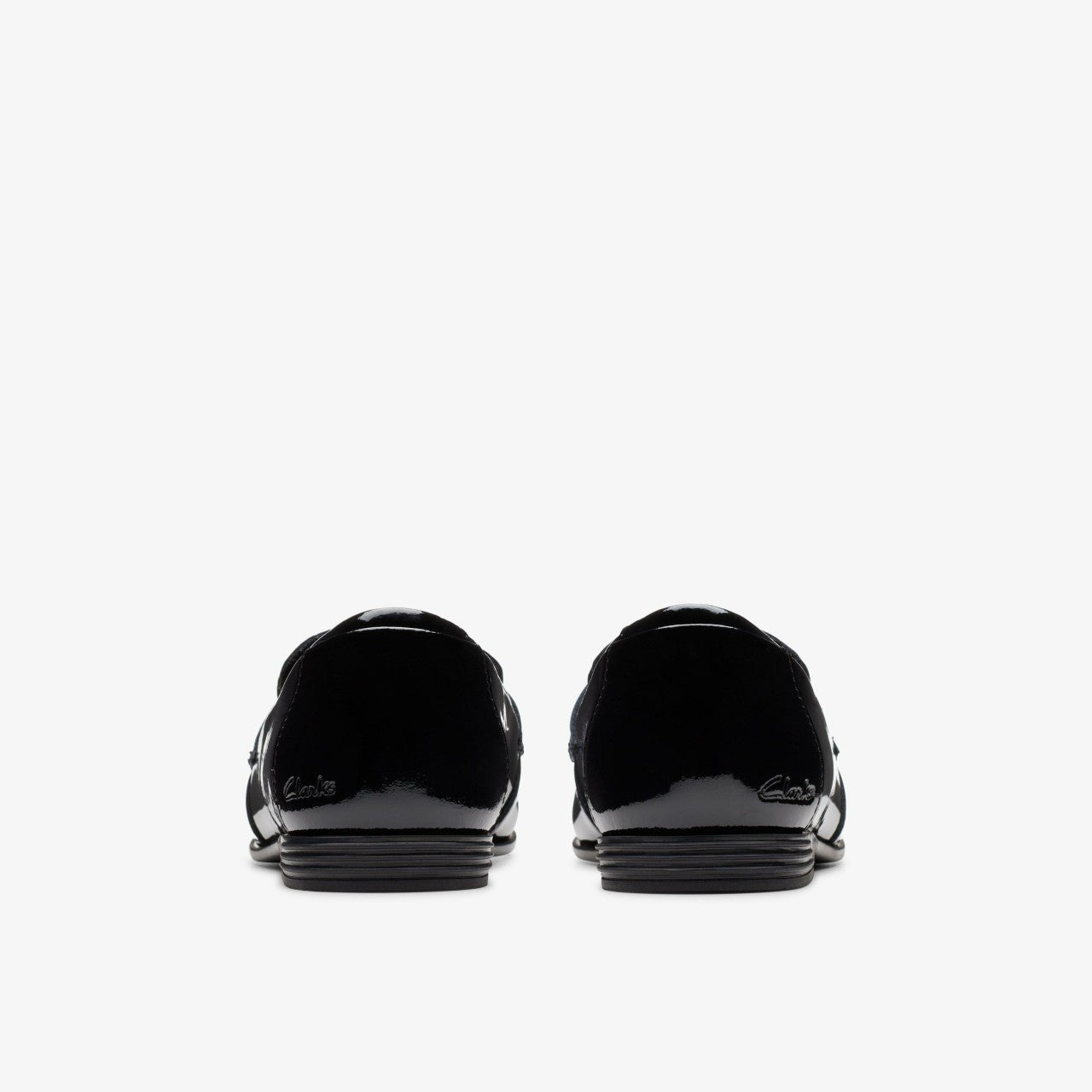 Finja Bright Older Black Patent | Clarks outlet - Kids