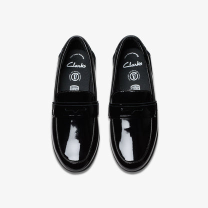 Finja Bright Older Black Patent | Clarks outlet - Kids