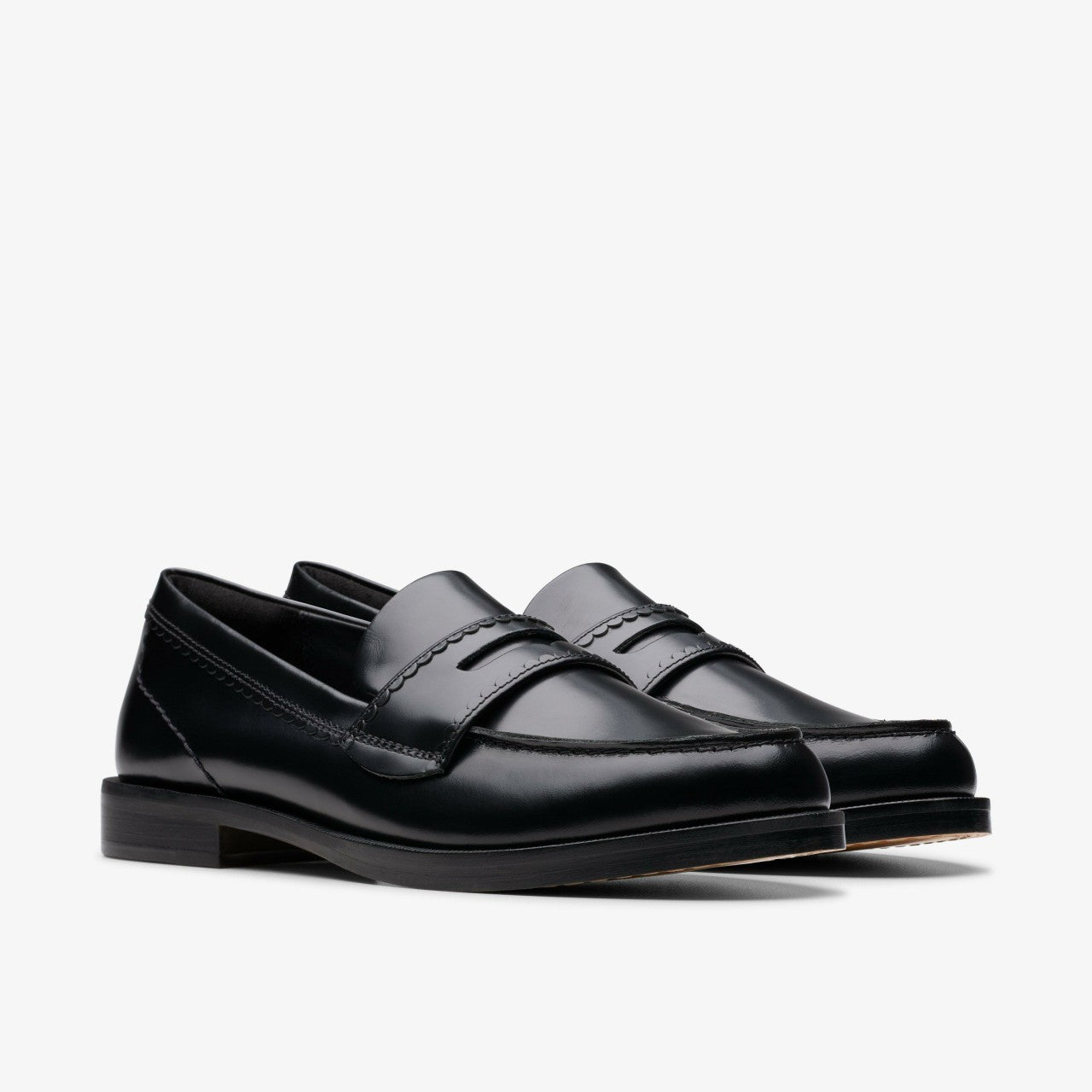Straven Edge Black Leather | Clarks on Sale - Women