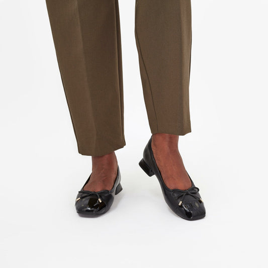 Ubree 15 Poppy Black Combination Leather | Clarks on Sale - Women