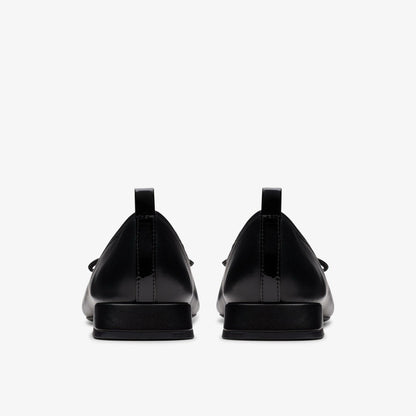 Ubree 15 Poppy Black Combination Leather | Clarks on Sale - Women