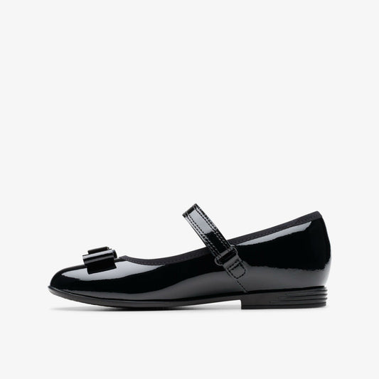 Finja Tap Older Black Patent | Clarks discount - Kids
