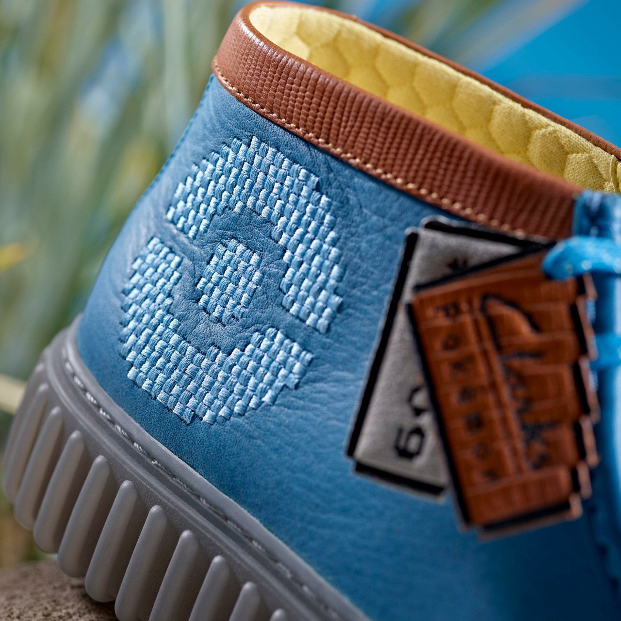 Torhill Explore Blue Leather | Clarks on Sale - Men / Women