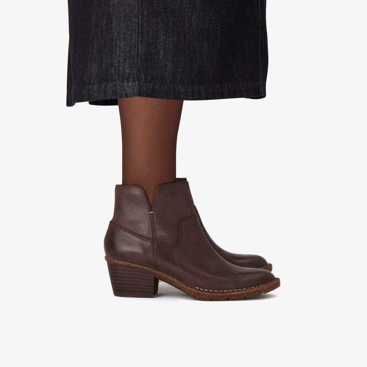 Kastela Top Brown Leather | Clarks on Sale - Women