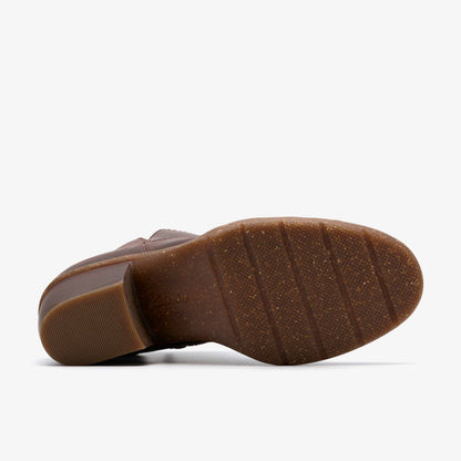 Kastela Top Brown Leather | Clarks on Sale - Women