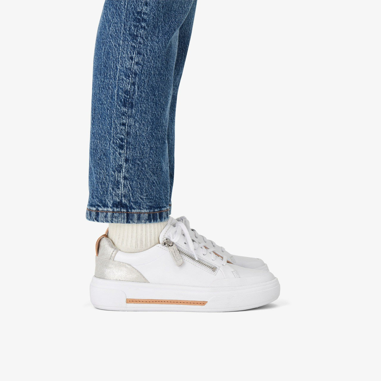 Hollyhock Zip Silver Combination Leather | Clarks outlet - Women