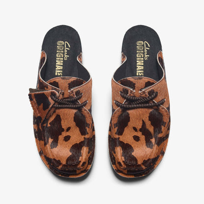 Desert Nomad Mule Brown Cow Print | Clarks on Sale - Women