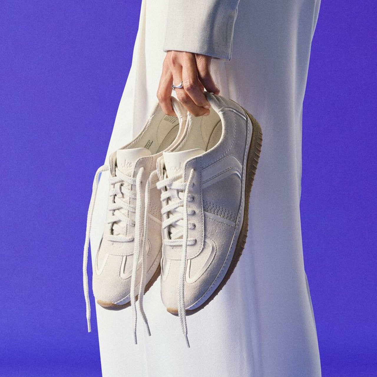 Meridor Lo Off White Combination | Clarks on Sale - Women