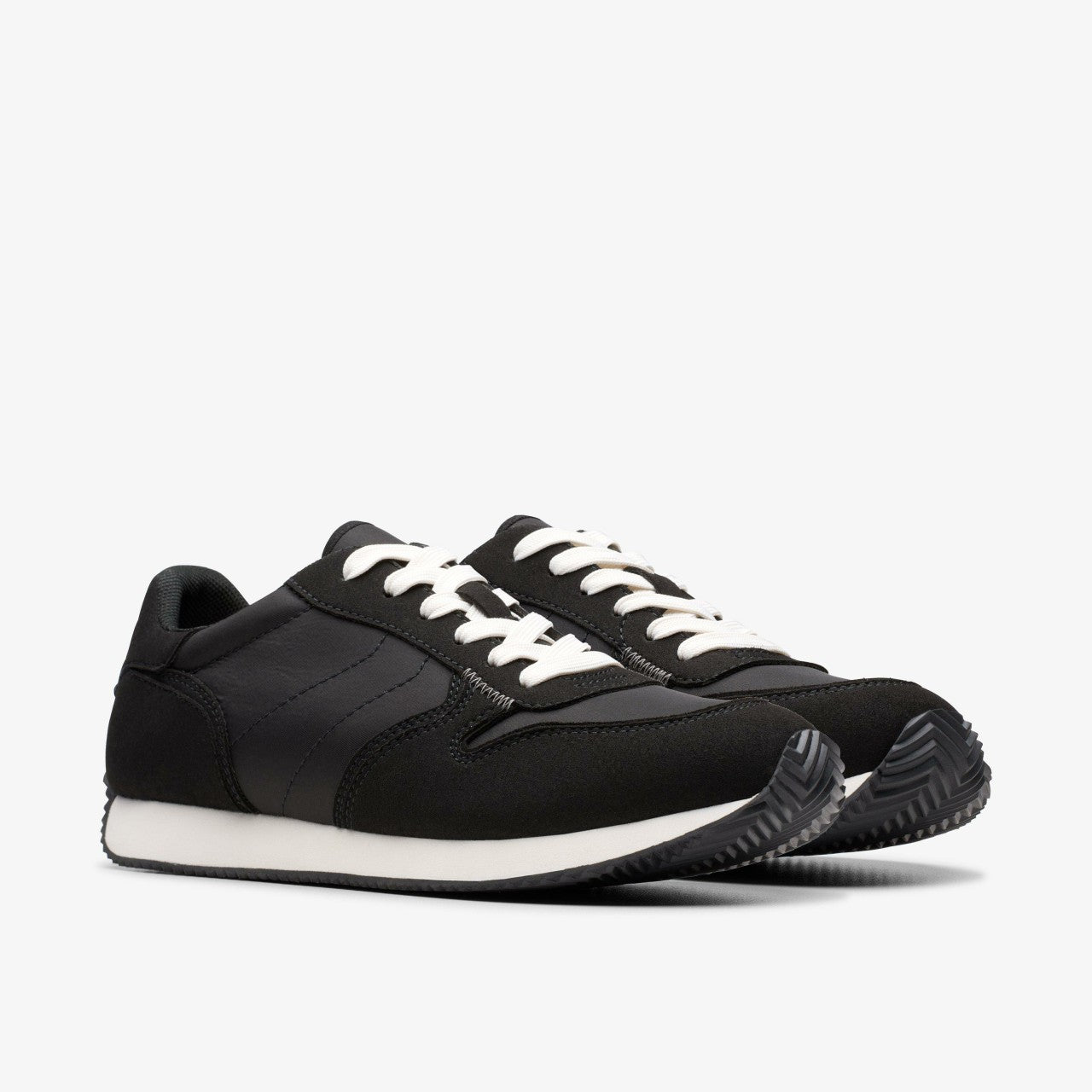 Teirra Run Black | Clarks discount - Women