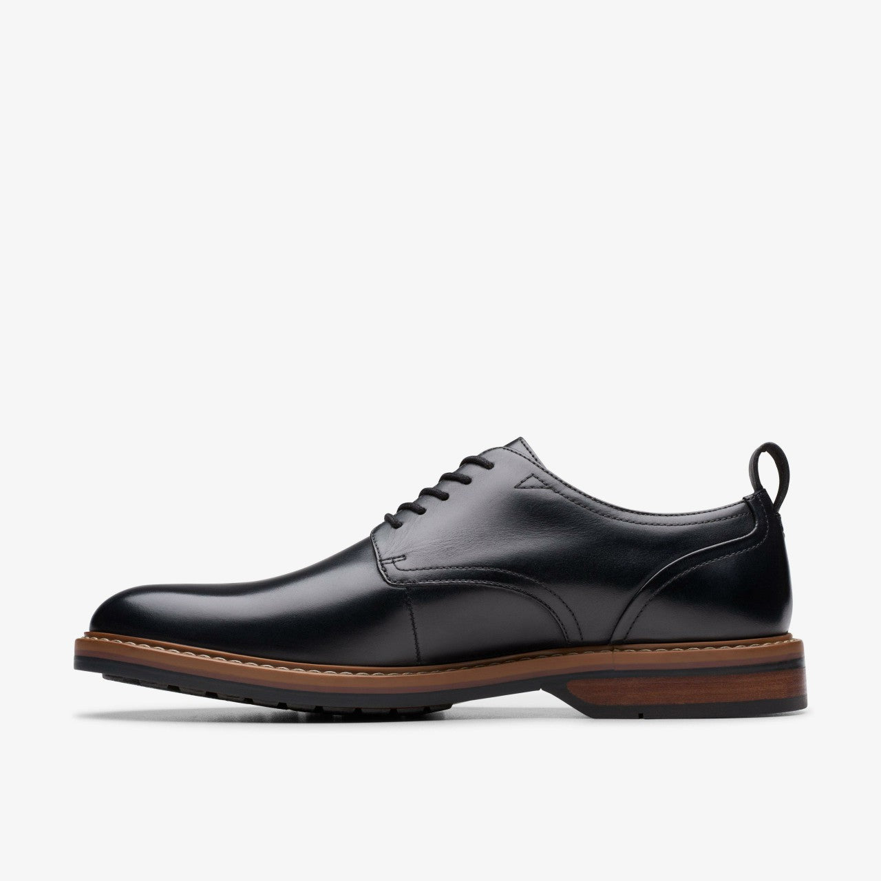 Aldwin Lace Black Leather | Clarks for sale - Men