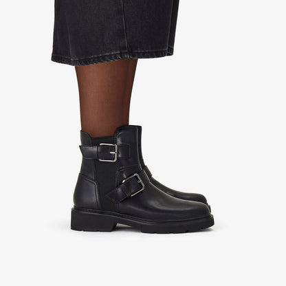 Lauryl Bay Black Leather | Clarks on Sale - Women