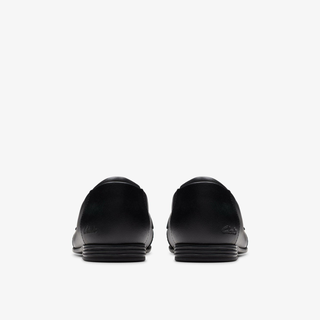 Finja Loafer Older Black Leather | Clarks outlet - Kids