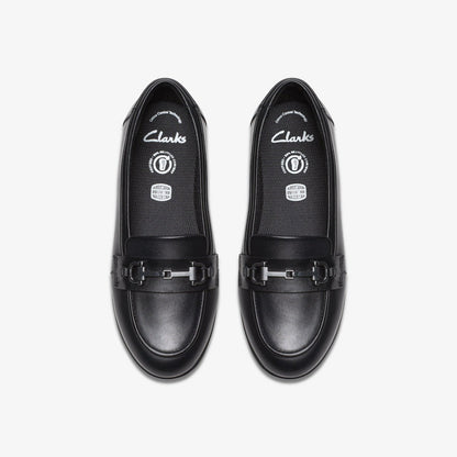 Finja Loafer Older Black Leather | Clarks outlet - Kids