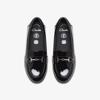 Finja Loafer Older Black Patent | Clarks discount - Kids