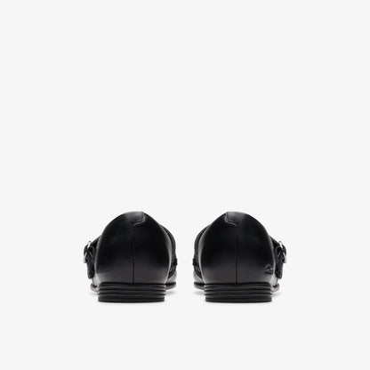 Finja Bar Older Black Leather | Clarks on Sale - Kids