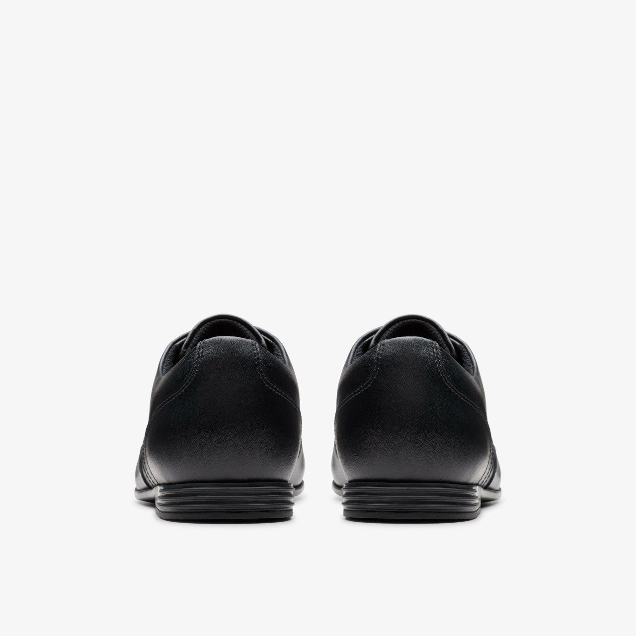 Finja Wing Youth Black Leather | Clarks online - Kids