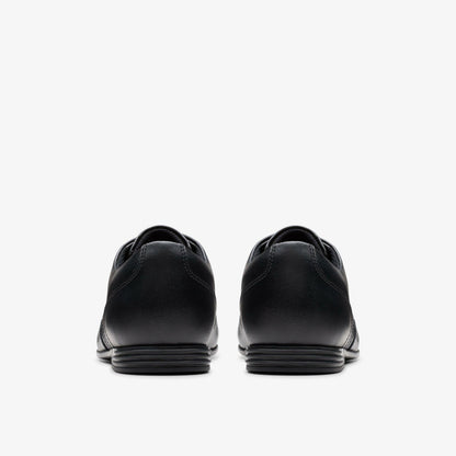 Finja Wing Youth Black Leather | Clarks online - Kids