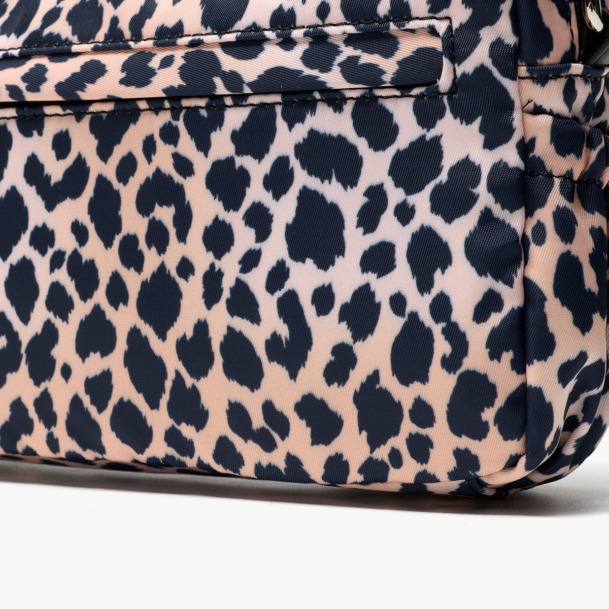 Utility Pocket Crossbody Bag Leopard Print - US 3370